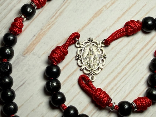 Black with red papracord