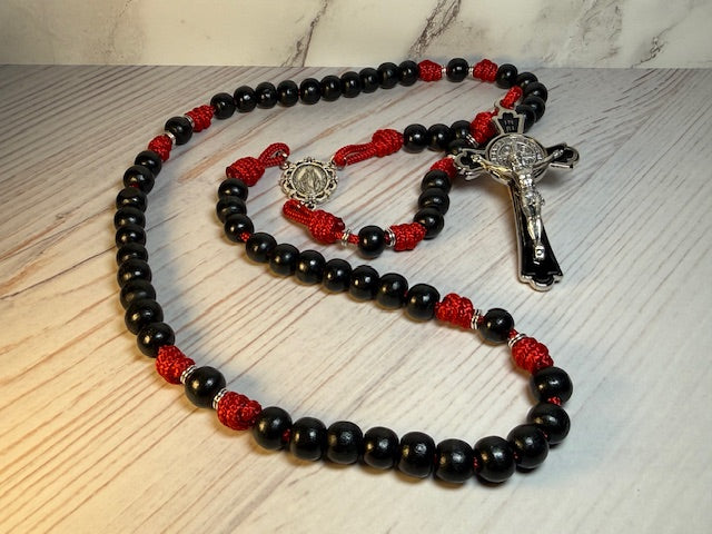 Black with red papracord