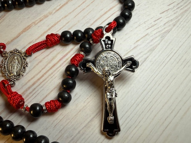 Black with red papracord